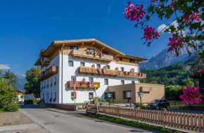 Гостиница Der Dolomitenhof, Лиенц